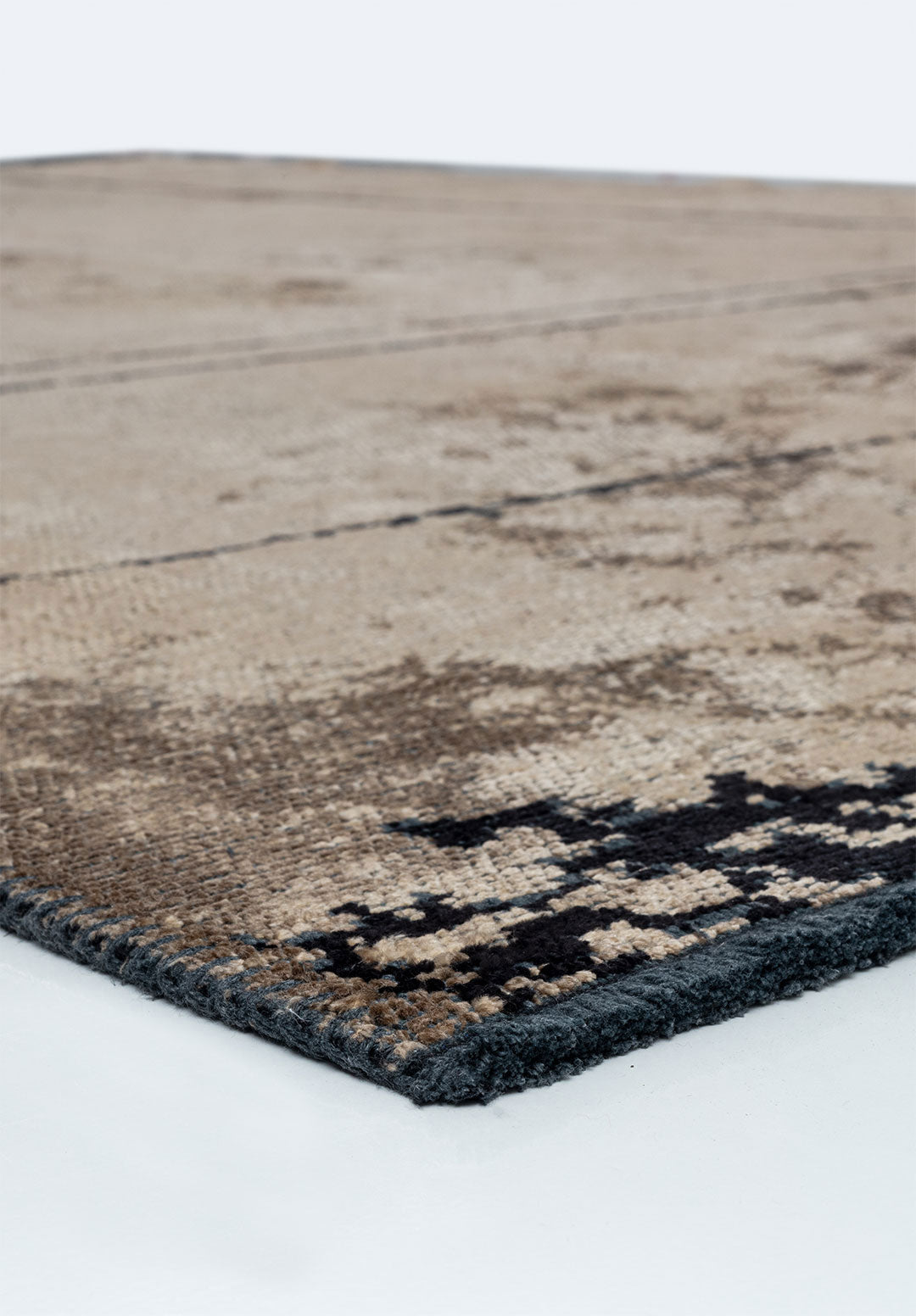 Barber Black - Dark Beige Rug Rugs - Venetto Design Venettodesign.com