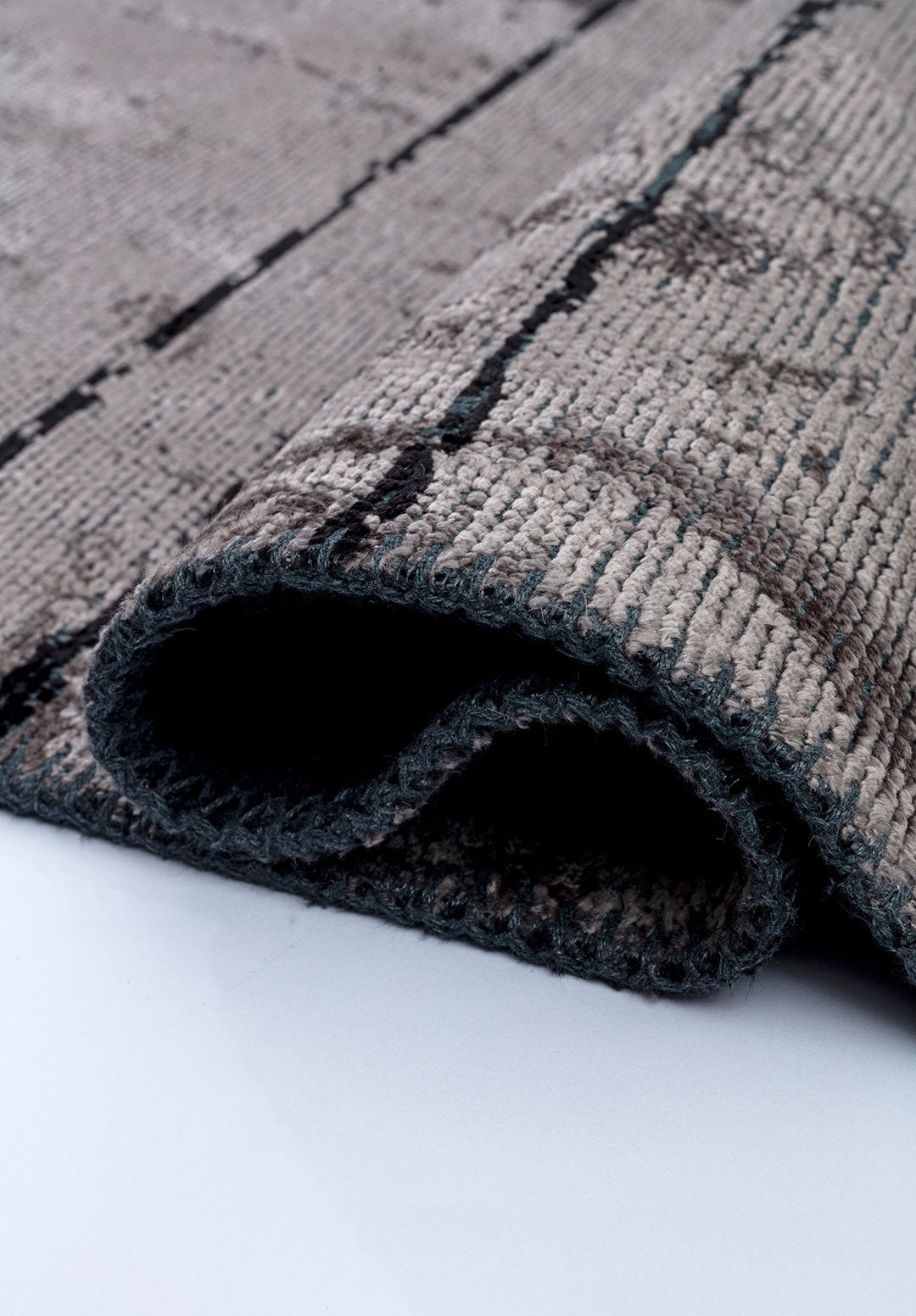 Barber Black - Dark Grey Rug Rugs - Venetto Design Venettodesign.com