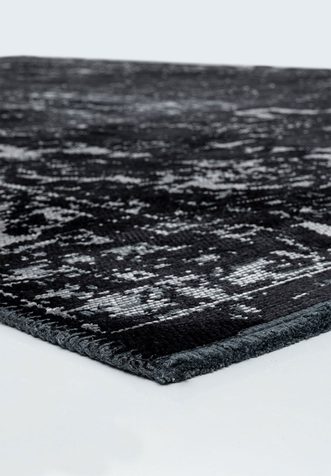 Ivy Black - Light Cream Rug Rugs - Venetto Design Venettodesign.com