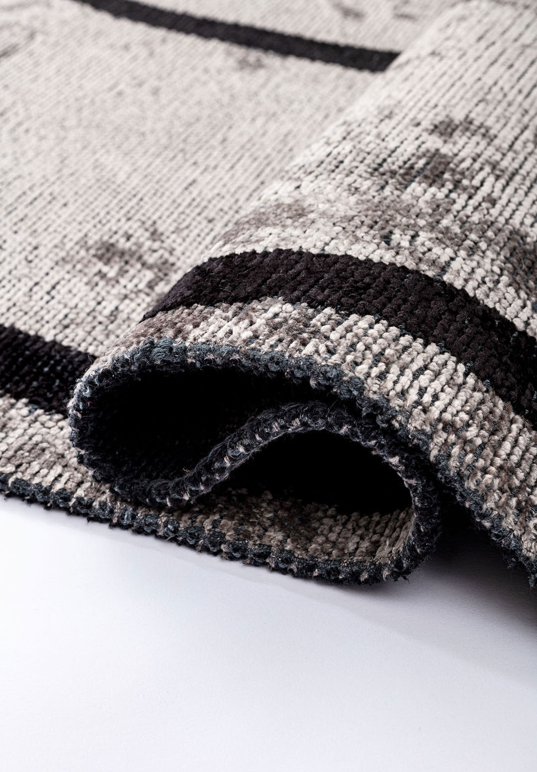 Signature Black - Light Grey Rug Rugs - Venetto Design Venettodesign.com