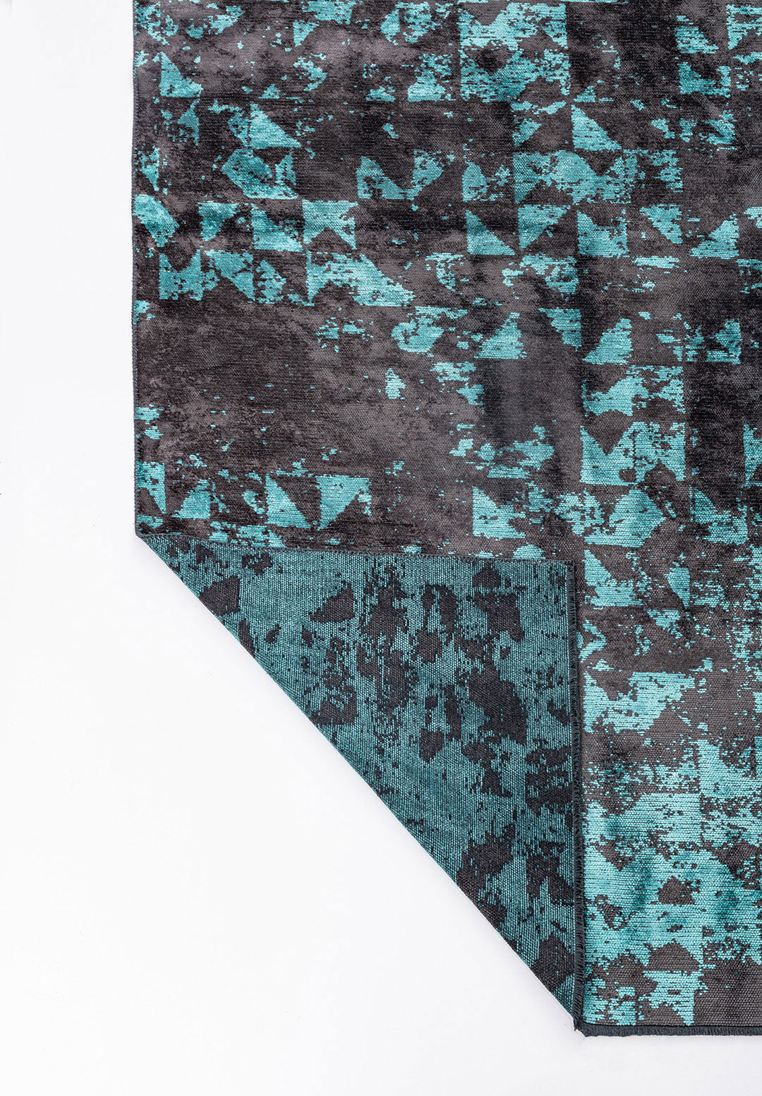 Triangle Charcoal - Turquoise Rug Rugs - Venetto Design Venettodesign.com