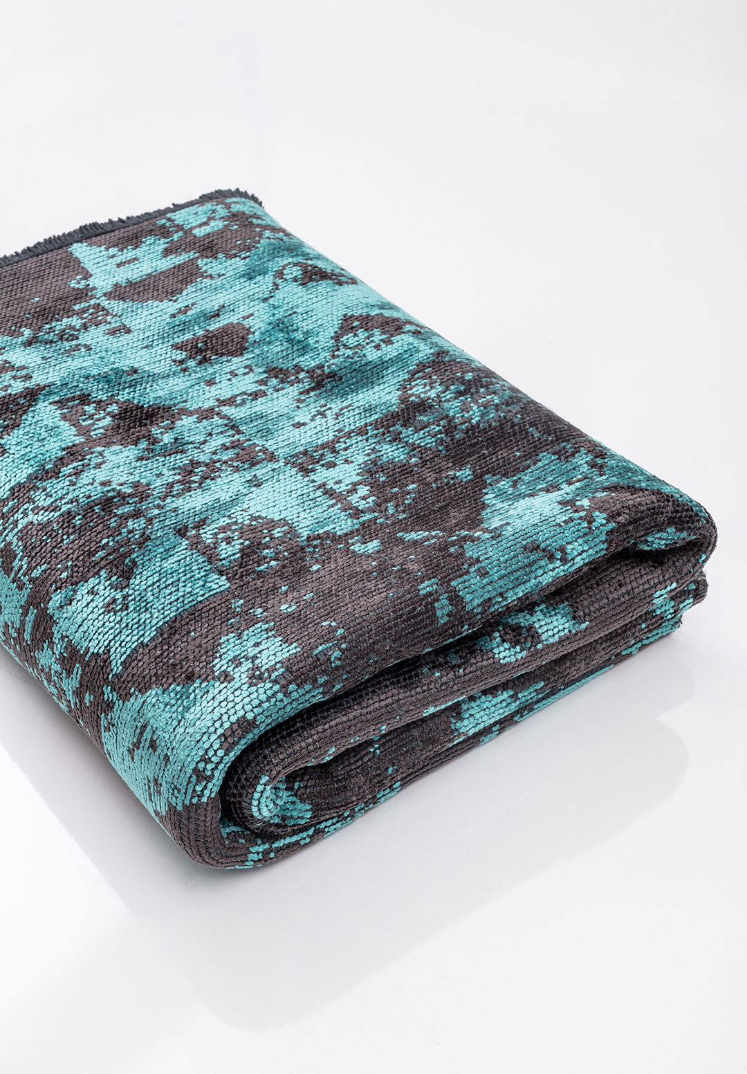 Triangle Charcoal - Turquoise Rug Rugs - Venetto Design Venettodesign.com
