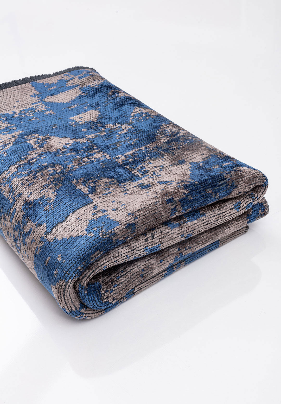 Triangle Dark Grey - Navy Blue Rug Rugs - Venetto Design Venettodesign.com
