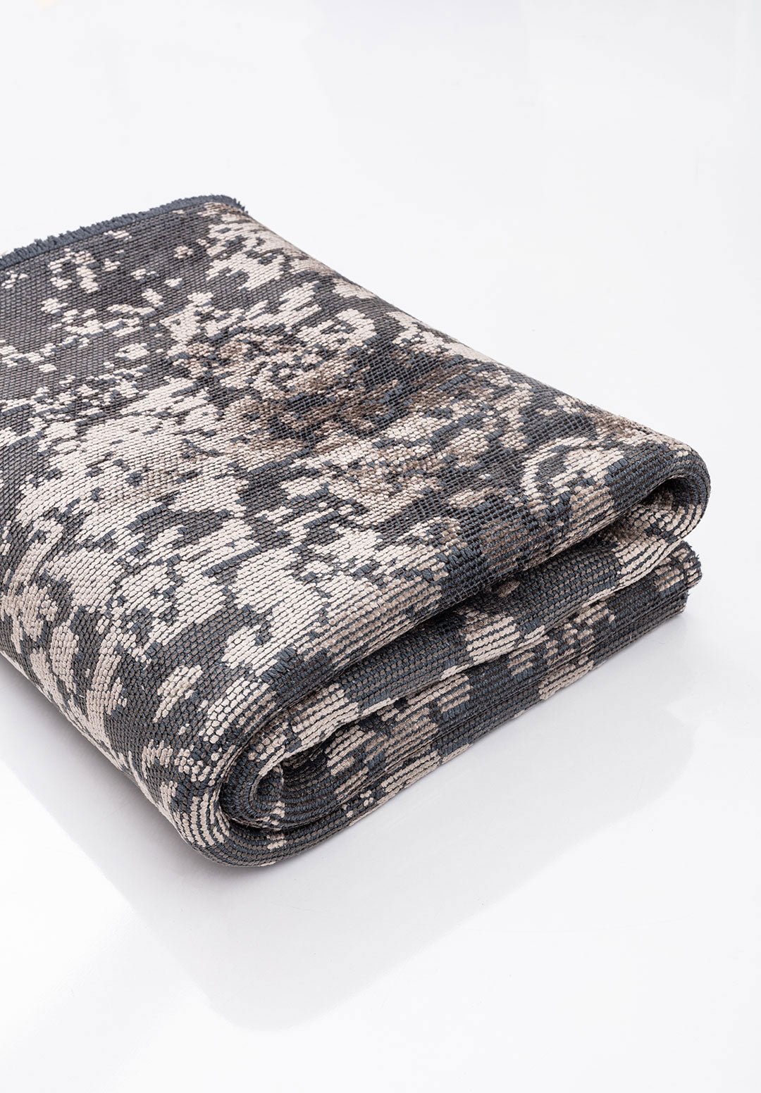 Damasko Anthracite - Beige Rug Rugs - Venetto Design Venettodesign.com