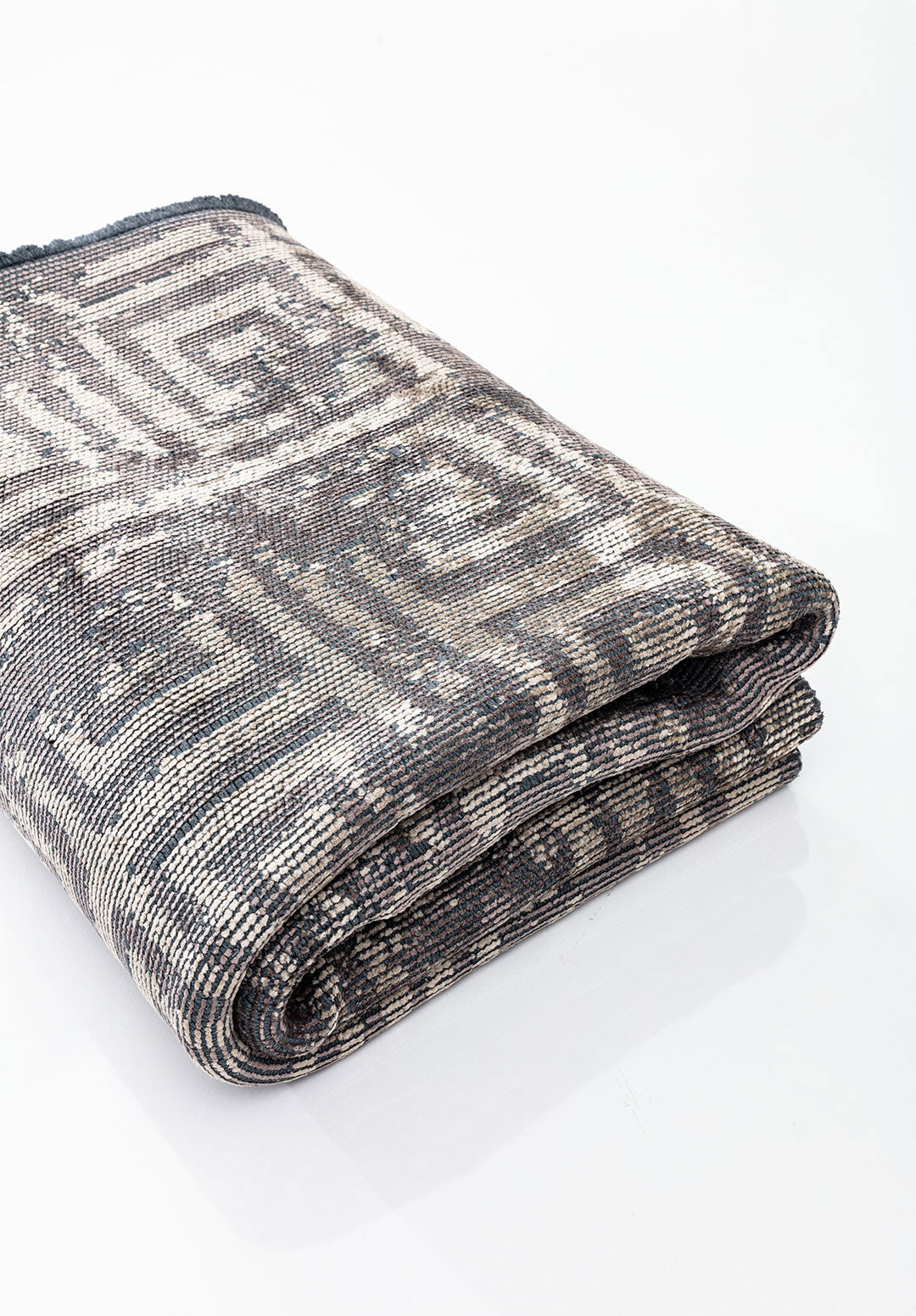 Helix Beige - Dark Grey Rug Rugs - Venetto Design Venettodesign.com