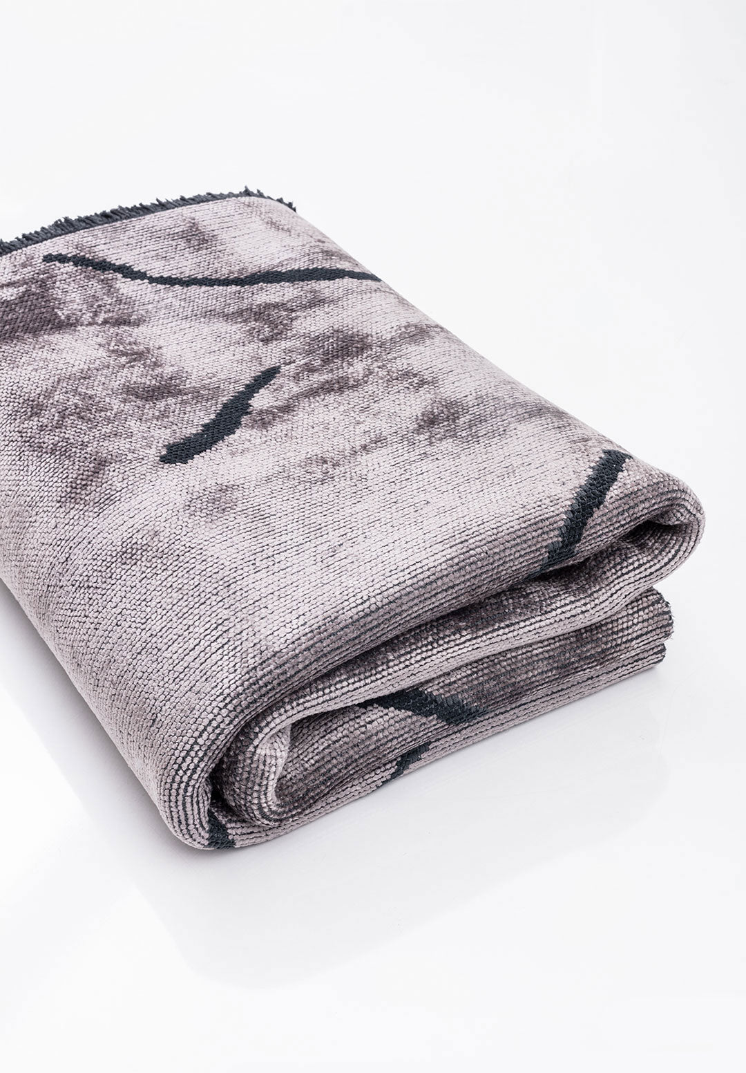 Wave Matte Black - Light Grey Rug Rugs - Venetto Design Venettodesign.com