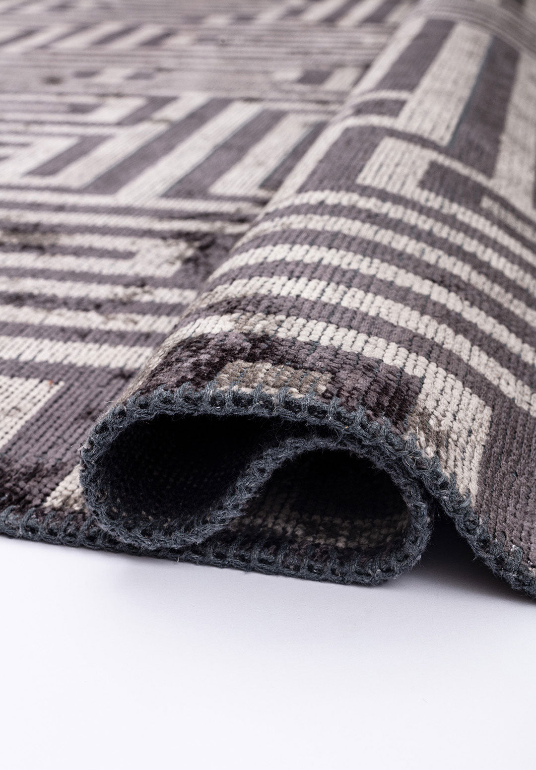 Nest Charcoal - Grey Rug Rugs - Venetto Design Venettodesign.com