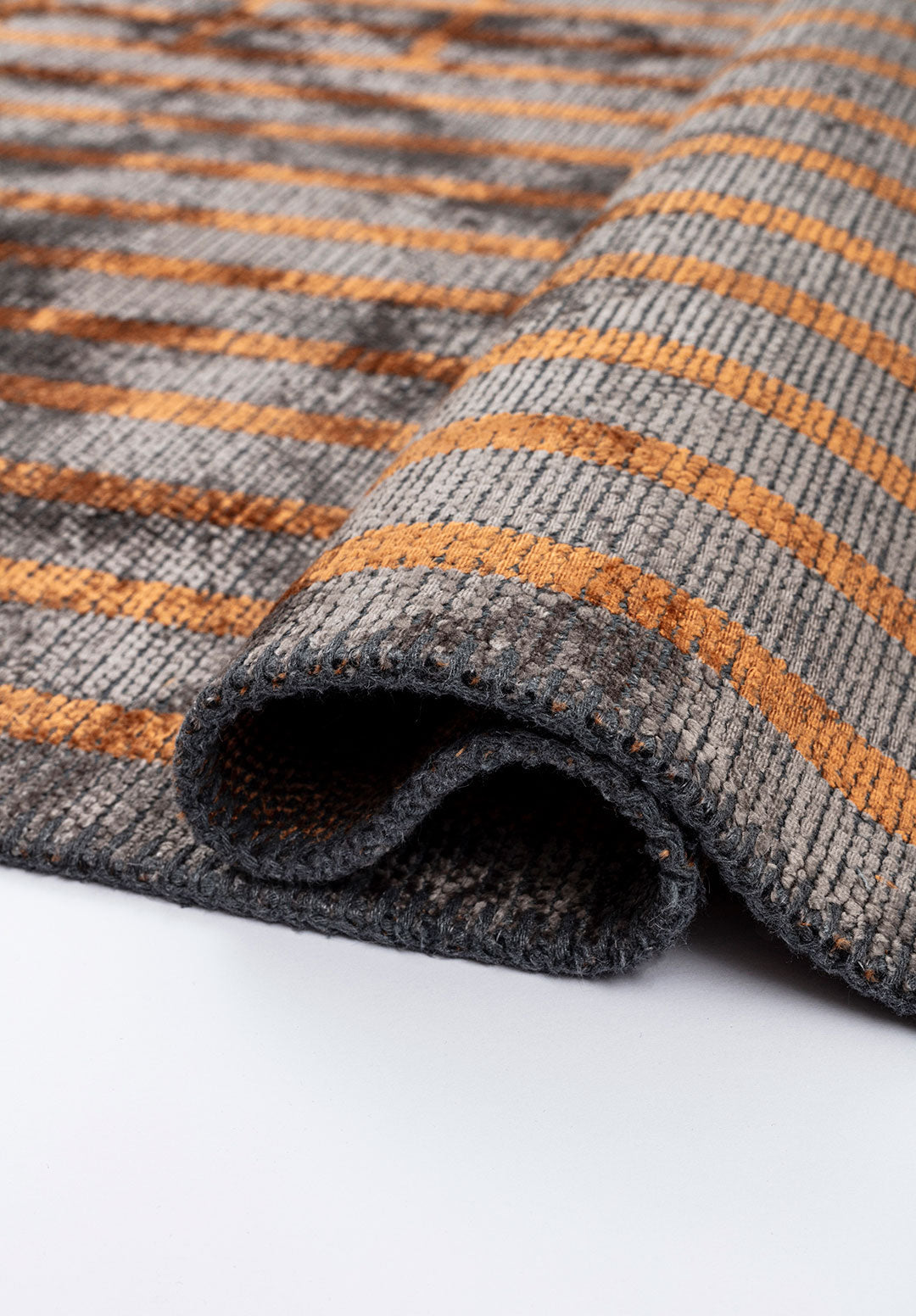 Plaid Dark Grey -Terra Rug Rugs - Venetto Design Venettodesign.com