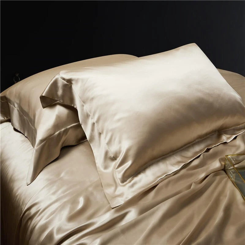 Eloise Leather Beige Luxury Pure Mulberry Silk Bedding Set Duvet Cover Set - Venetto Design Venettodesign.com