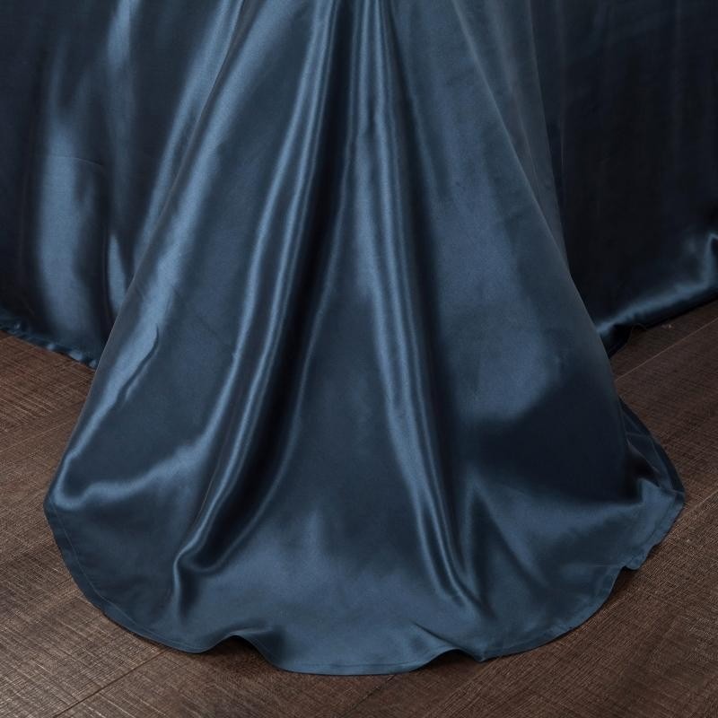 Eloise Navy Blue Luxury Pure Mulberry Silk Bedding Set Duvet Cover Set - Venetto Design Venettodesign.com