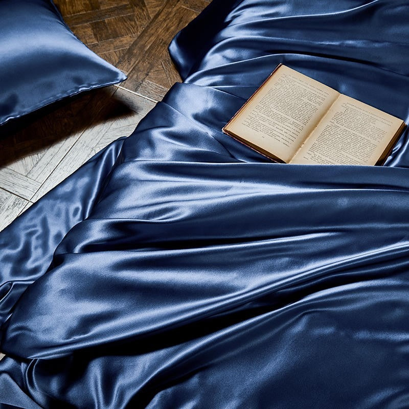 Royalis Prussian Blue Luxury Pure Mulberry Silk Bedding Set Duvet Cover Set - Venetto Design Venettodesign.com