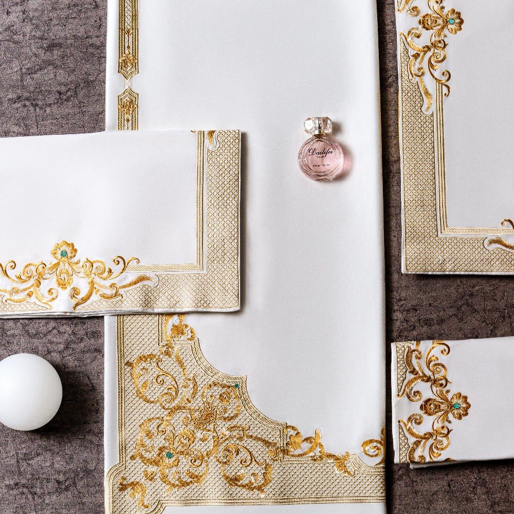 Cleopatra White Luxury Egyptian Cotton Duvet Cover Set Duvet Cover Set - Venetto Design Venettodesign.com