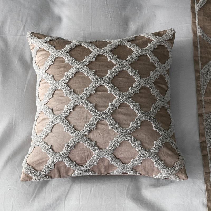 Tesoro Premium Egyptian Cotton Duvet Cover Set with Luxury Baroque Embroidery - Venetto Design Venettodesign.com