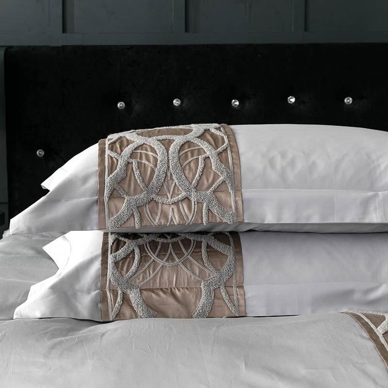 Tesoro Premium Egyptian Cotton Duvet Cover Set with Luxury Baroque Embroidery - Venetto Design Venettodesign.com
