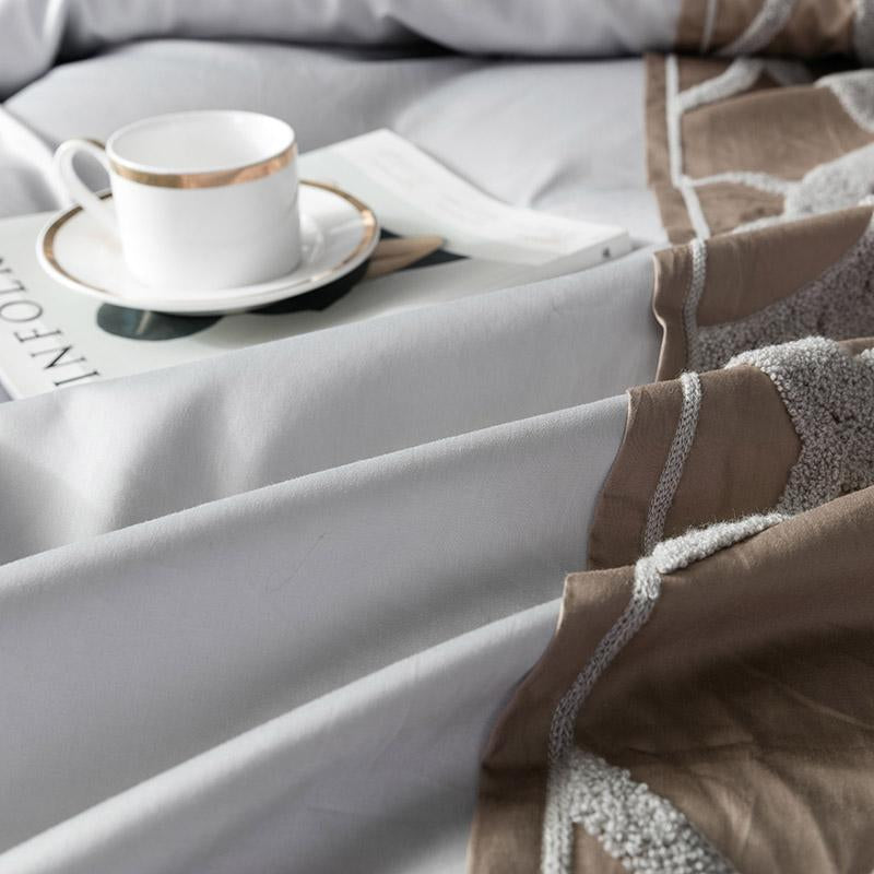 Tesoro Premium Egyptian Cotton Duvet Cover Set with Luxury Baroque Embroidery - Venetto Design Venettodesign.com