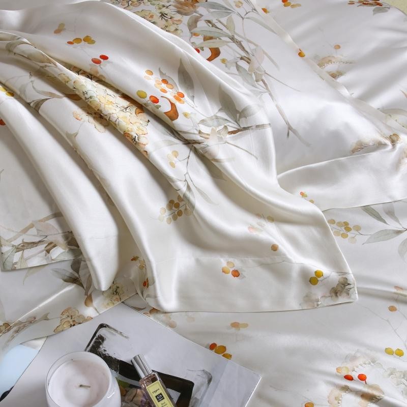 Klara Luxury Pure Mulberry Silk Bedding Set Duvet Cover Set - Venetto Design Venettodesign.com