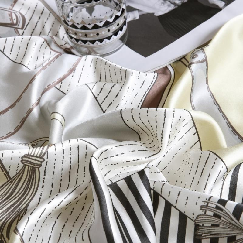 Glamique Luxury Pure Mulberry Silk Bedding Set Duvet Cover Set - Venetto Design Venettodesign.com