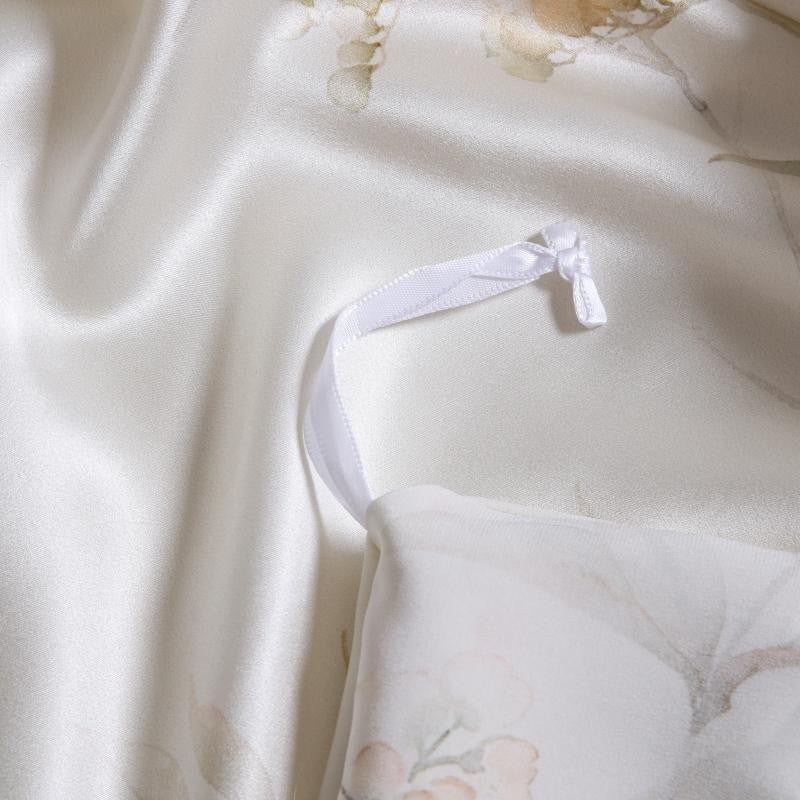 Klara Luxury Pure Mulberry Silk Bedding Set Duvet Cover Set - Venetto Design Venettodesign.com