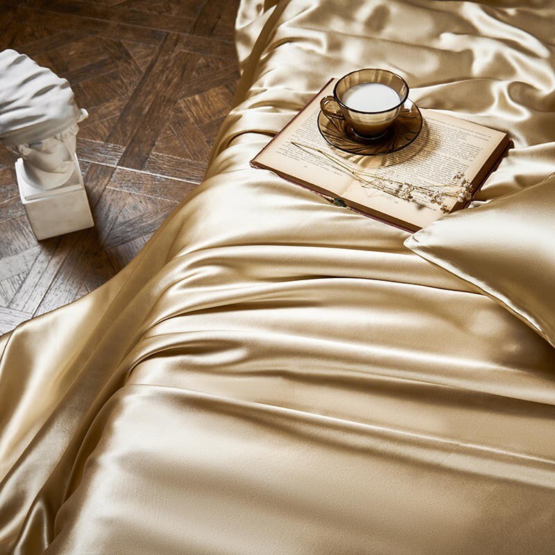 Royalis Gold Luxury Pure Mulberry Silk Bedding Set Duvet Cover Set - Venetto Design Venettodesign.com