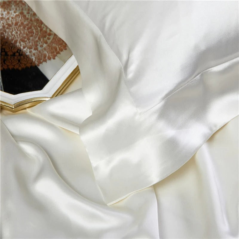 Eloise White Luxury Pure Mulberry Silk Bedding Set Duvet Cover Set - Venetto Design Venettodesign.com