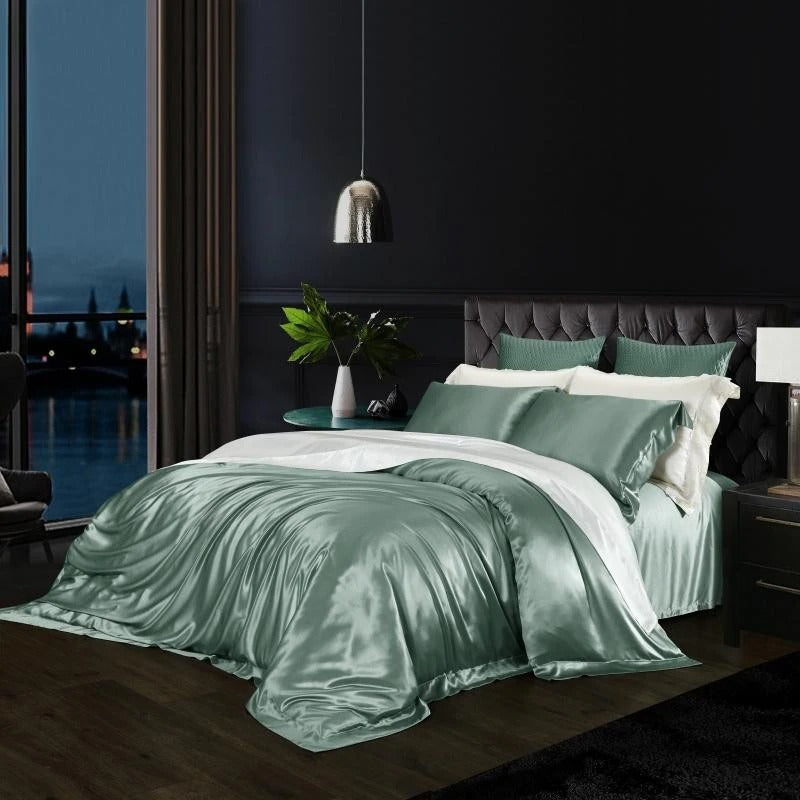 Eloise Pistachio Green Luxury Pure Mulberry Silk Bedding Set Duvet Cover Set - Venetto Design Venettodesign.com