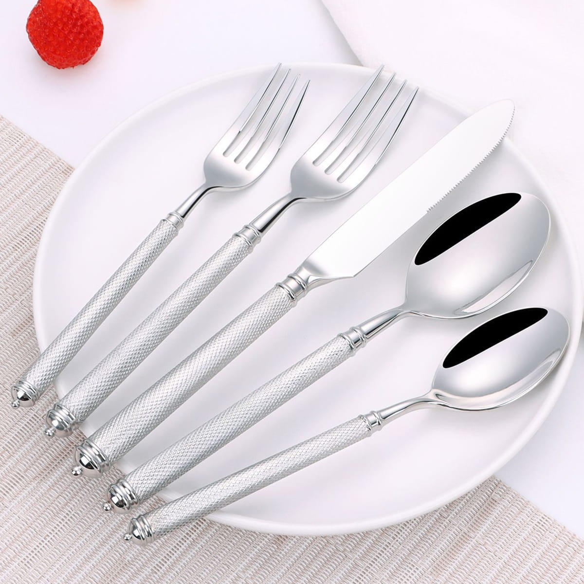 Naila Silver 18/10 Stainless Steel Cutlery Set with Textured Handle - Venetto Design Venettodesign.com