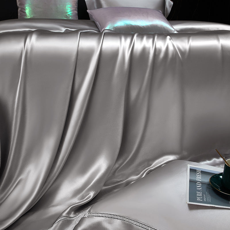 Solenne Starlight Silver Luxury 19 Momme Pure Mulberry Silk Duvet Cover Set - Venetto Design Venettodesign.com