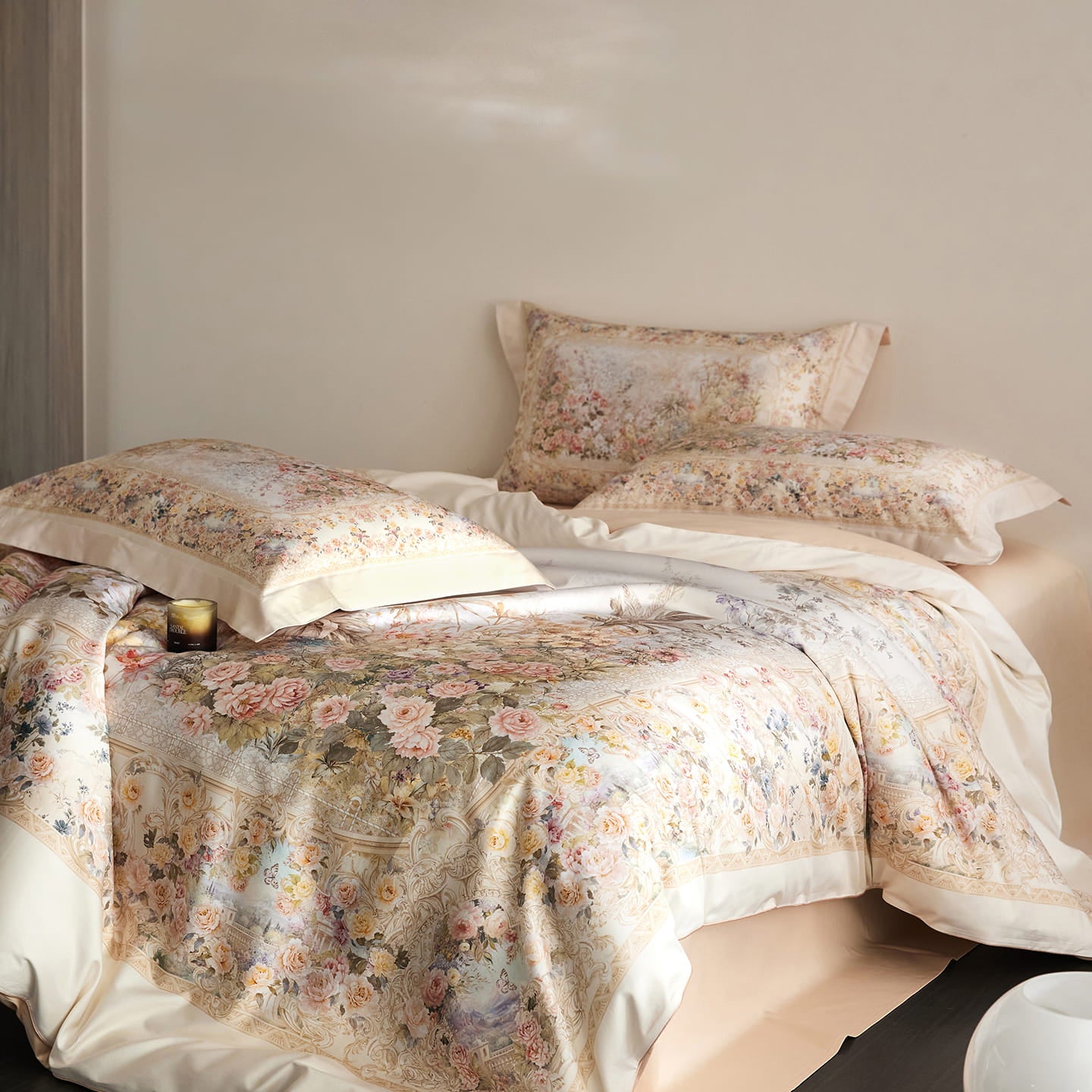Mireya Botanical Luxury Egyptian Cotton Duvet Cover Set with Vintage Floral Print - Venetto Design Venettodesign.com