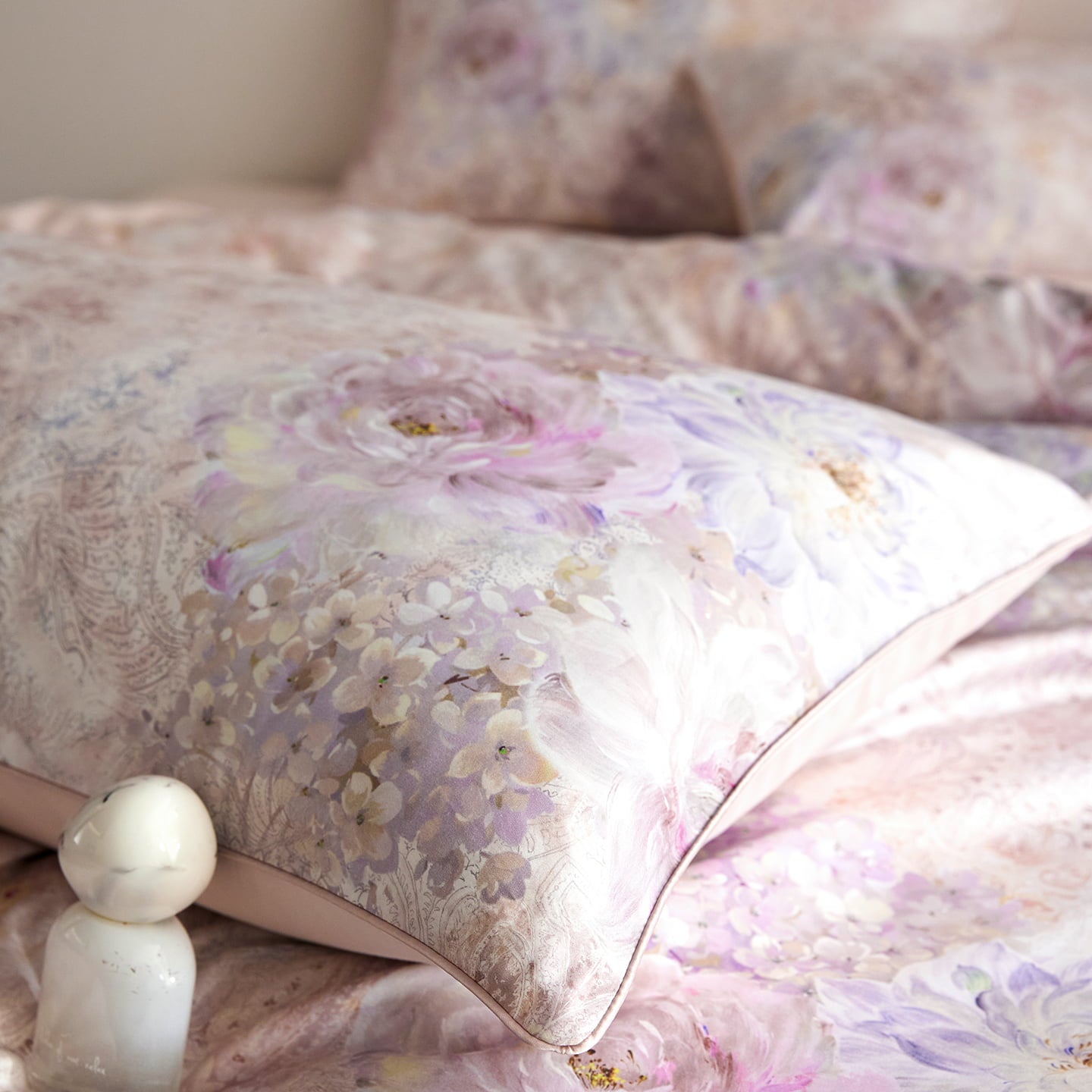 Evelisse Botanical Luxury Egyptian Cotton Duvet Cover Set with Floral and Ornamental Print - Venetto Design Venettodesign.com