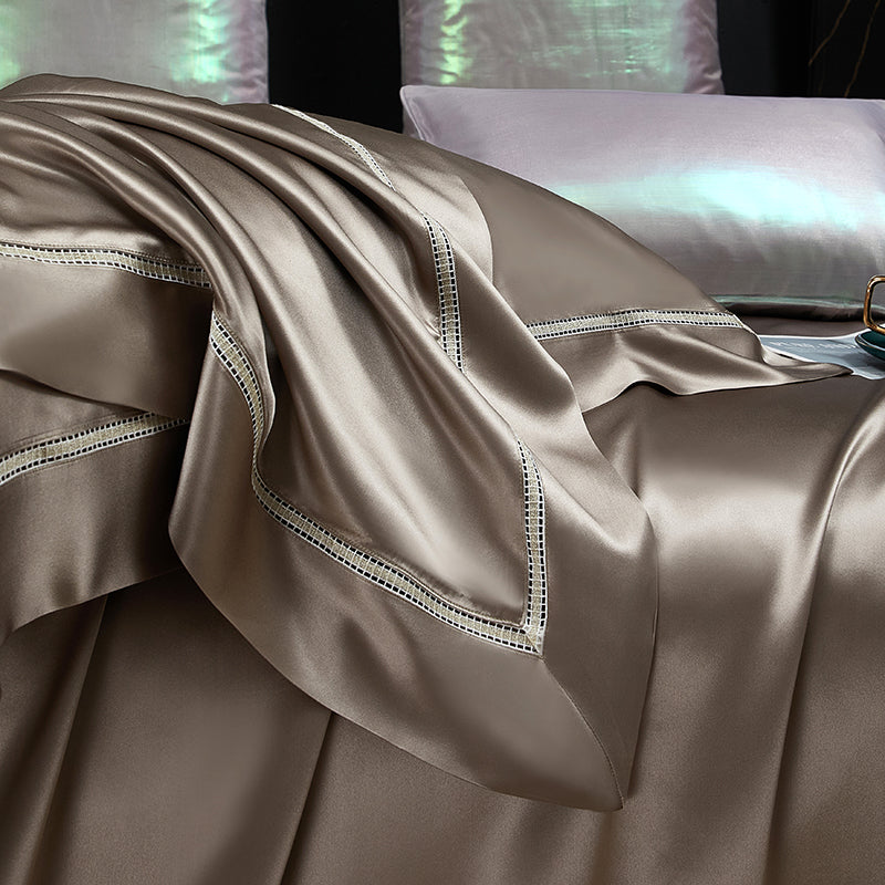 Solenne Mink Bronze Luxury 19 Momme Pure Mulberry Silk Duvet Cover Set - Venetto Design Venettodesign.com