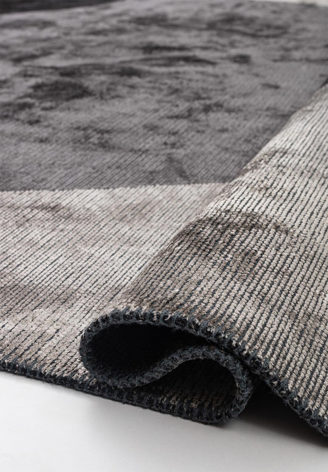 Marseille Charcoal - Cream Rug Rugs - Venetto Design Venettodesign.com