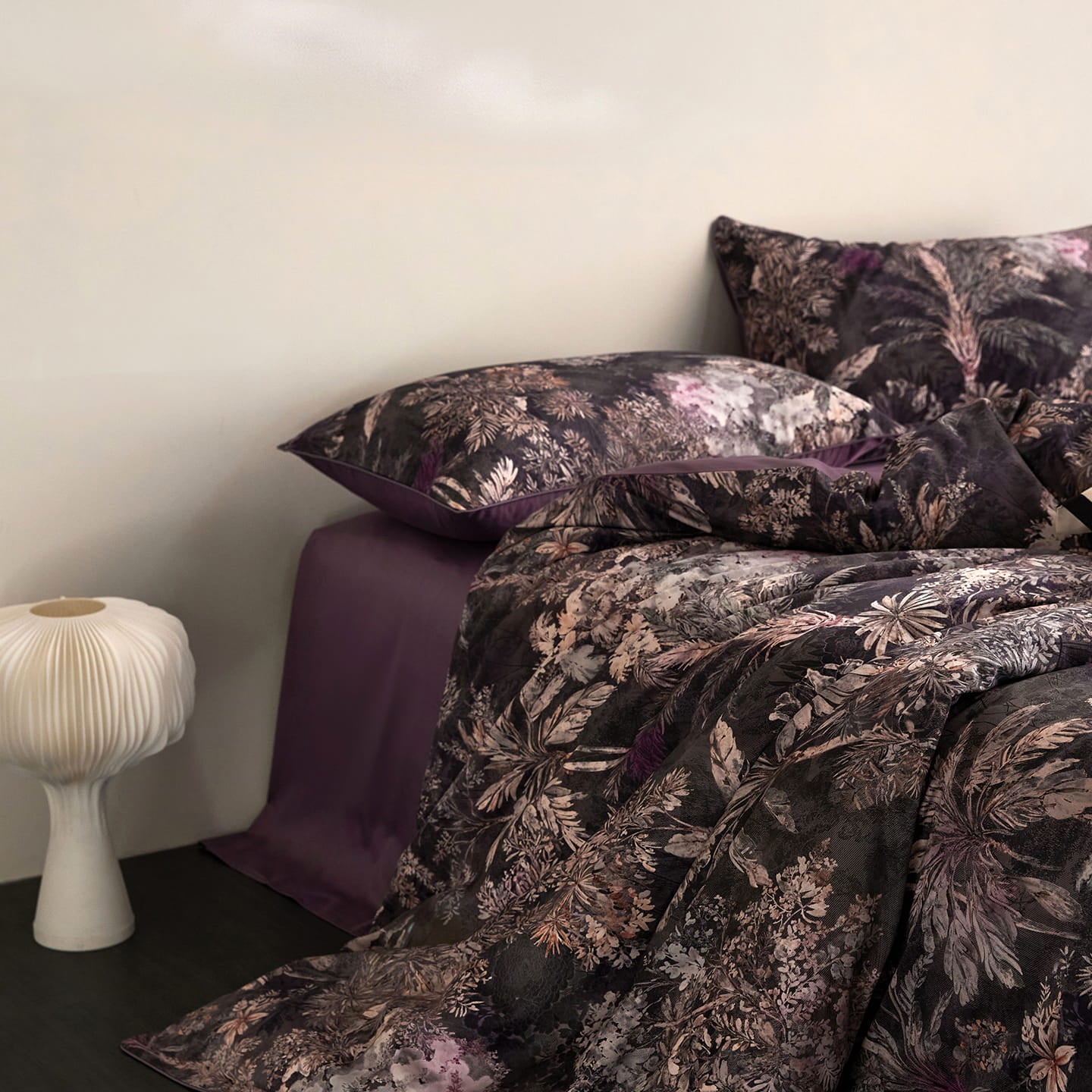 Savona Moonlit Canopy Botanical Luxury Egyptian Cotton Duvet Cover Set with Tropical Jungle and Floral Print - Venetto Design Venettodesign.com