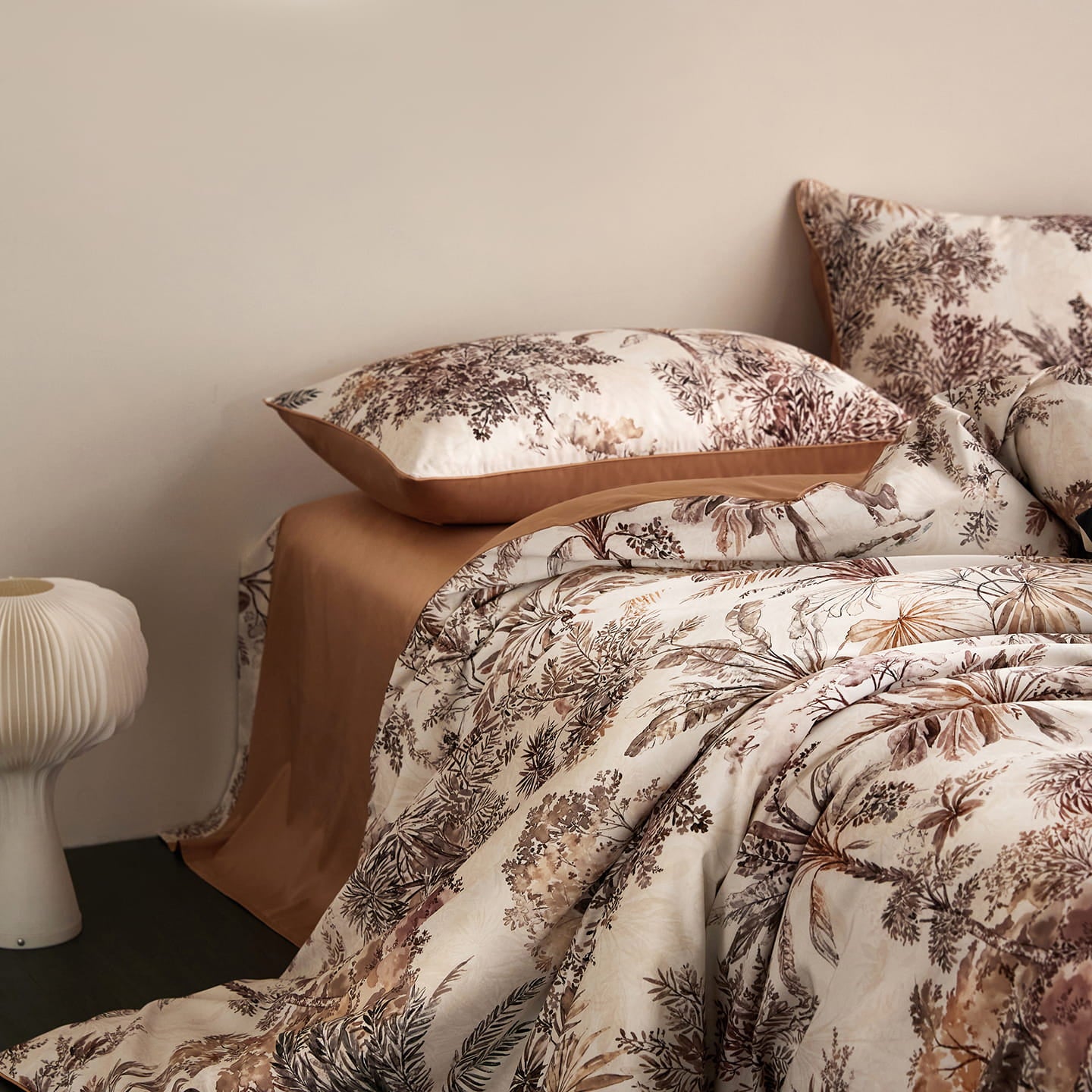 Savona Sunlit Canopy Botanical Luxury Egyptian Cotton Duvet Cover Set with Tropical Jungle and Floral Print - Venetto Design Venettodesign.com