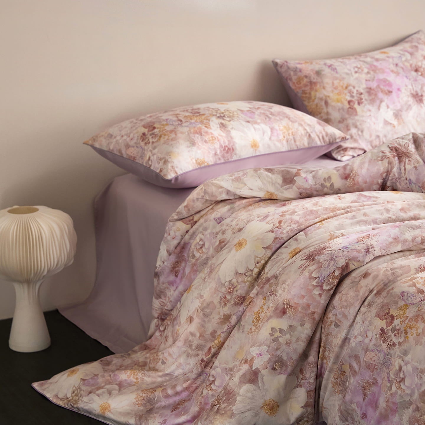 Elara Botanical Luxury Egyptian Cotton Duvet Cover Set with Watercolor Floral Print - Venetto Design Venettodesign.com