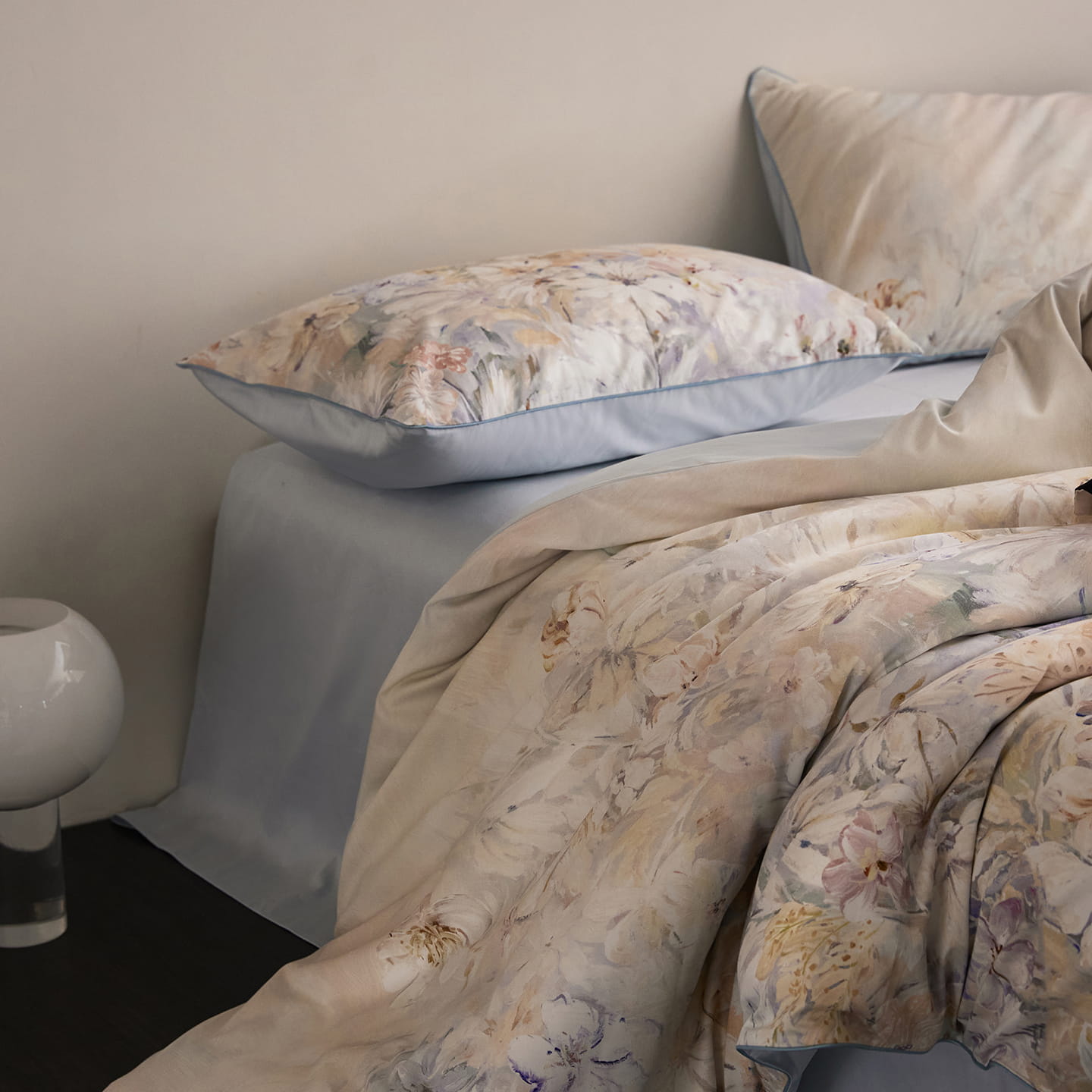 Lysora Sky Meadow Botanical Luxury Egyptian Cotton Duvet Cover Set with Watercolor Floral Print - Venetto Design Venettodesign.com