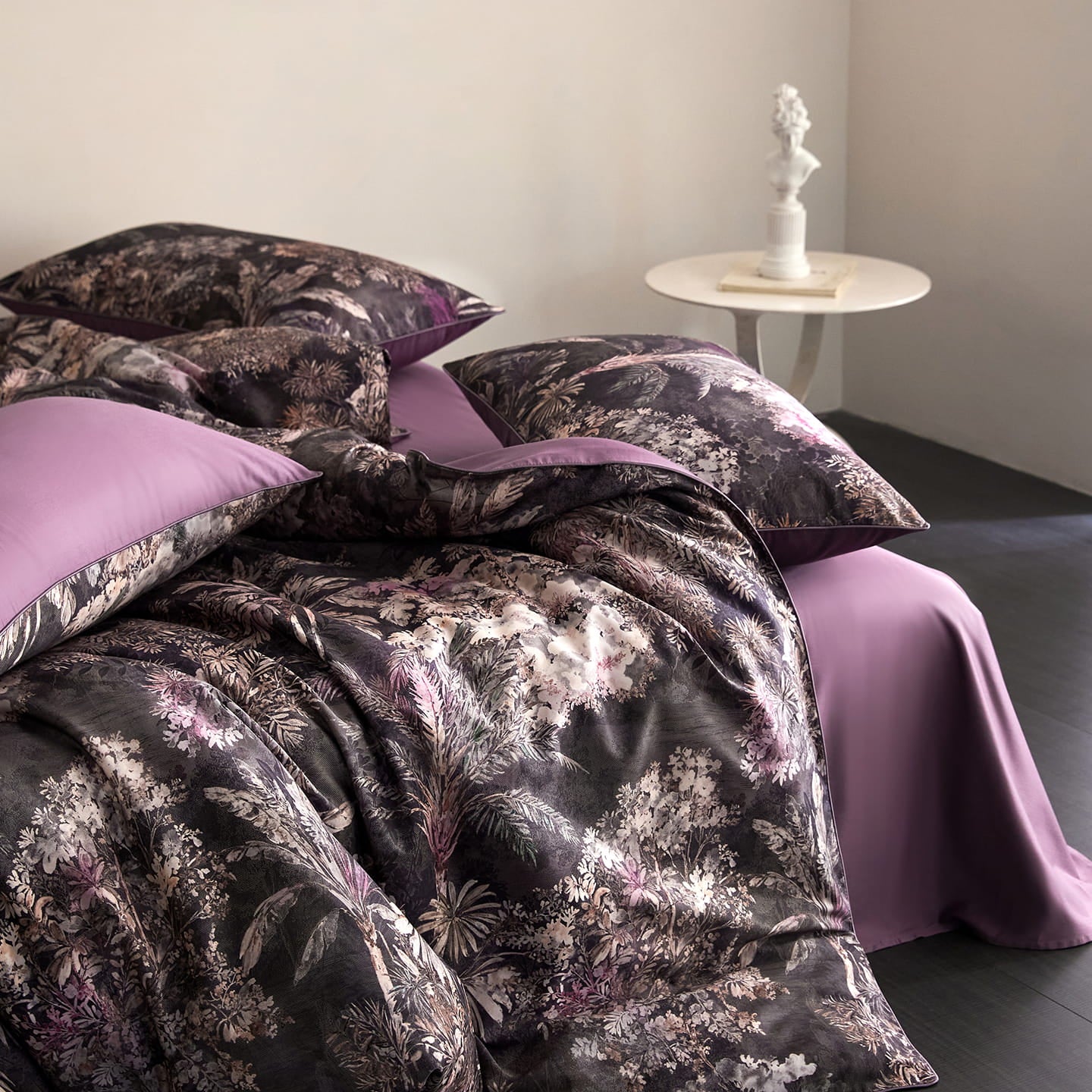 Savona Moonlit Canopy Botanical Luxury Egyptian Cotton Duvet Cover Set with Tropical Jungle and Floral Print - Venetto Design Venettodesign.com