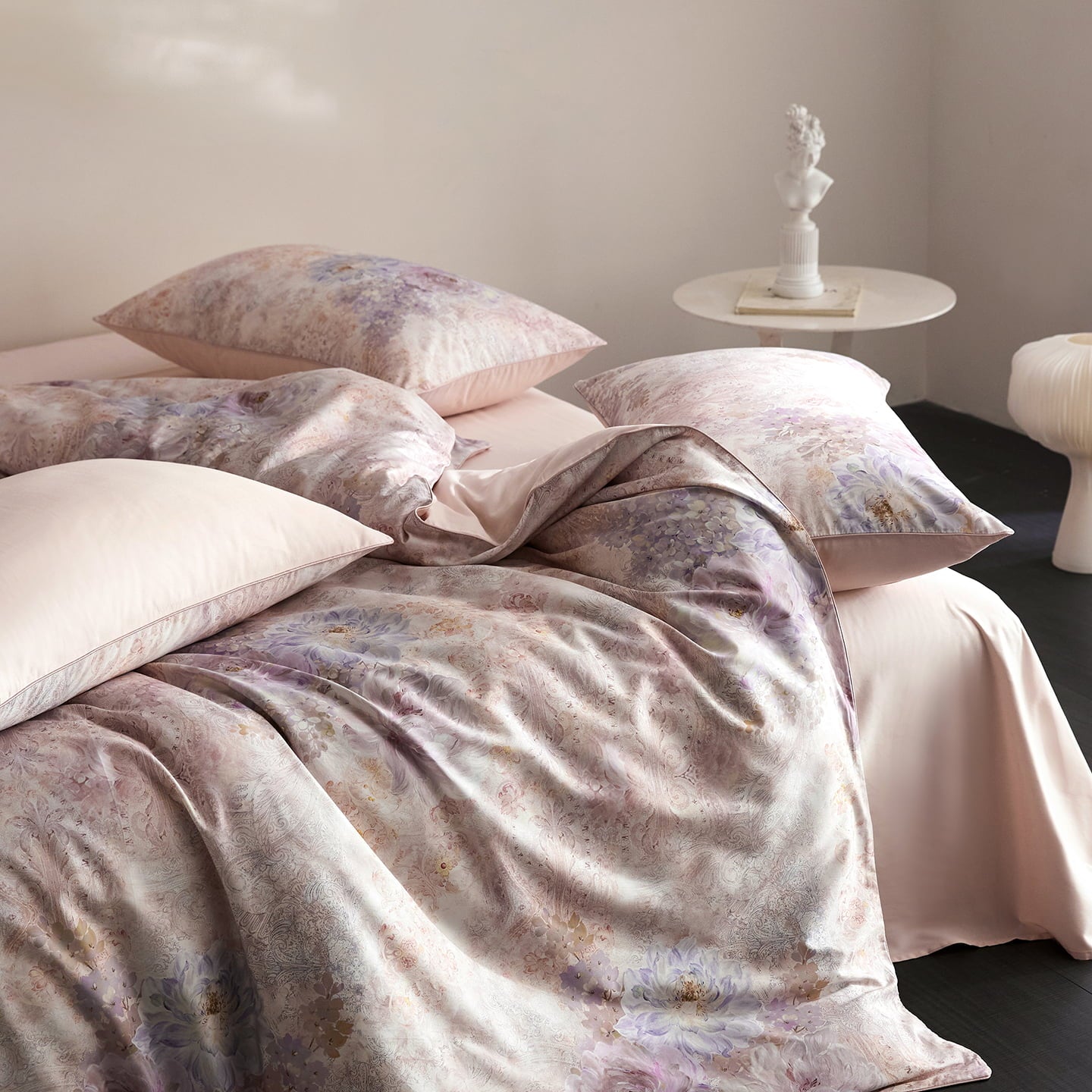 Evelisse Botanical Luxury Egyptian Cotton Duvet Cover Set with Floral and Ornamental Print - Venetto Design Venettodesign.com