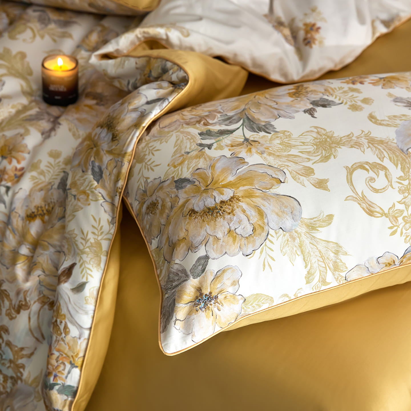 Veloria Botanical Luxury Egyptian Cotton Duvet Cover Set with Floral Print - Venetto Design Venettodesign.com