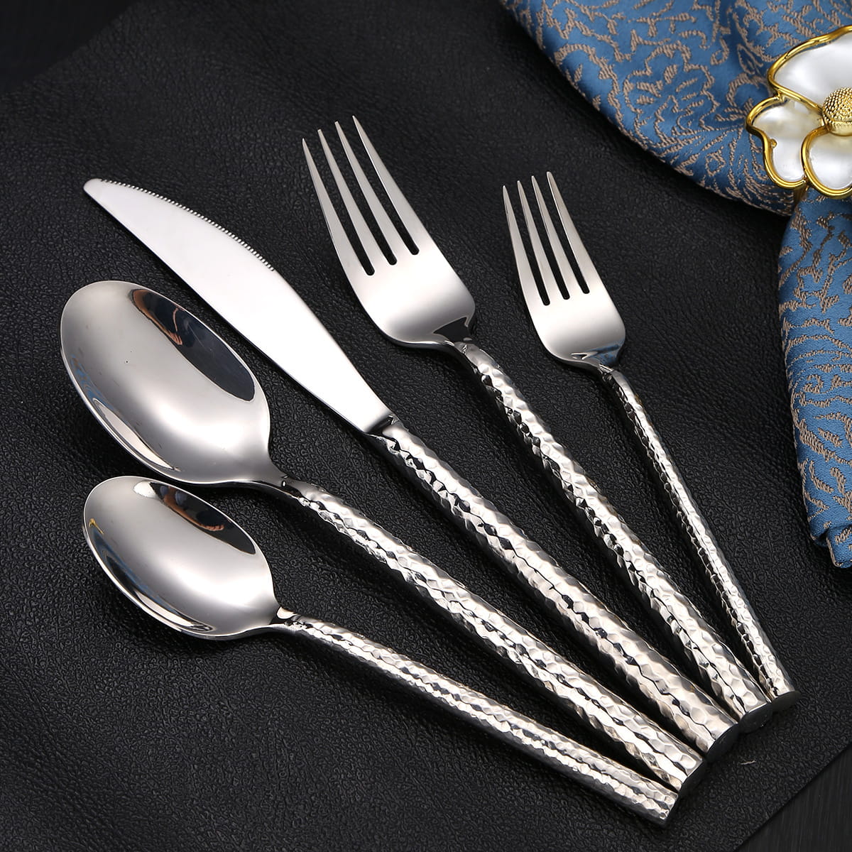 Elle Silver 18/10 Stainless Steel Cutlery Set with Hammered Handle - Venetto Design Venettodesign.com