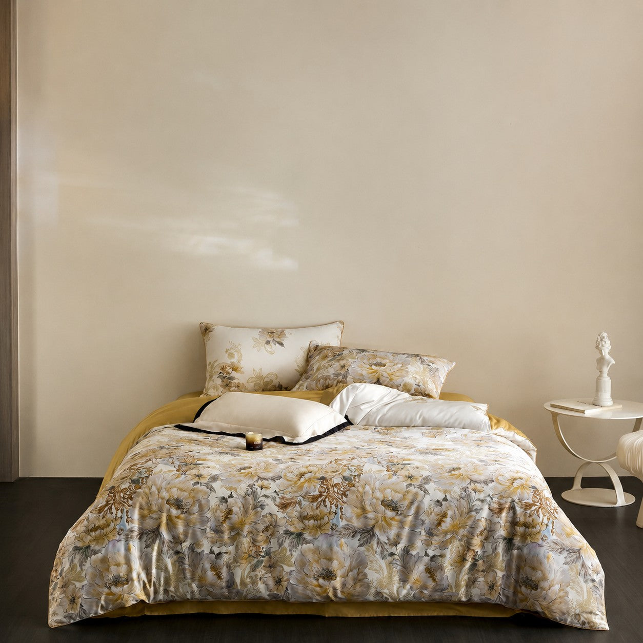 Veloria Botanical Luxury Egyptian Cotton Duvet Cover Set with Floral Print - Venetto Design Venettodesign.com