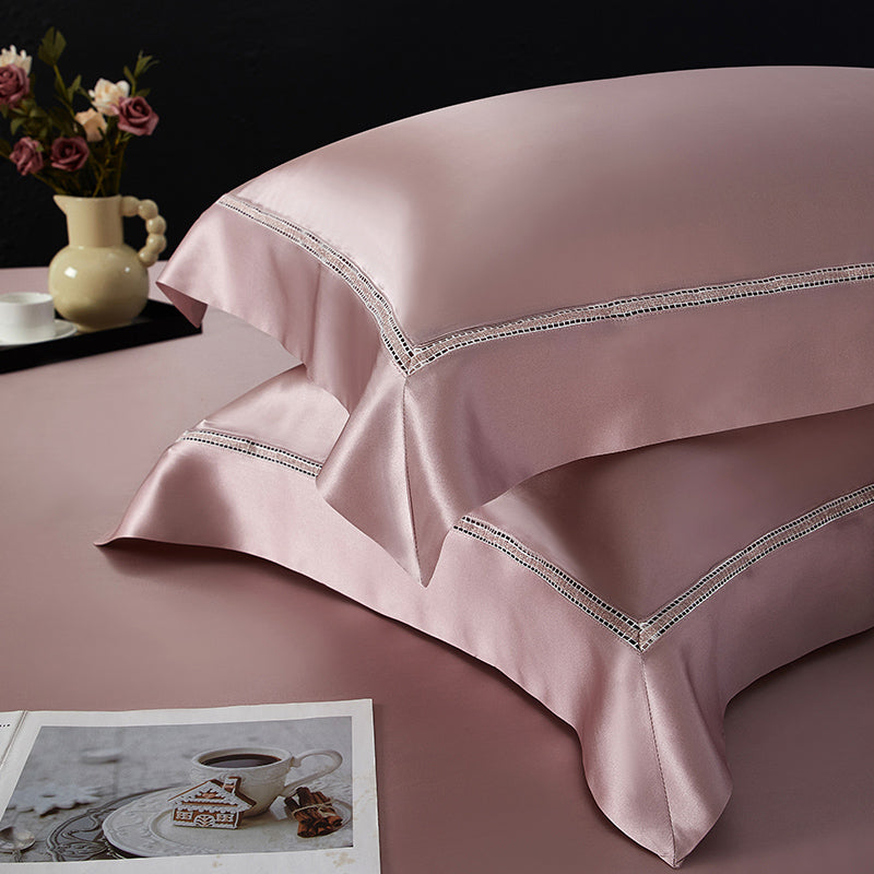 Solenne Magnolia Pink Luxury 19 Momme Pure Mulberry Silk Duvet Cover Set - Venetto Design Venettodesign.com