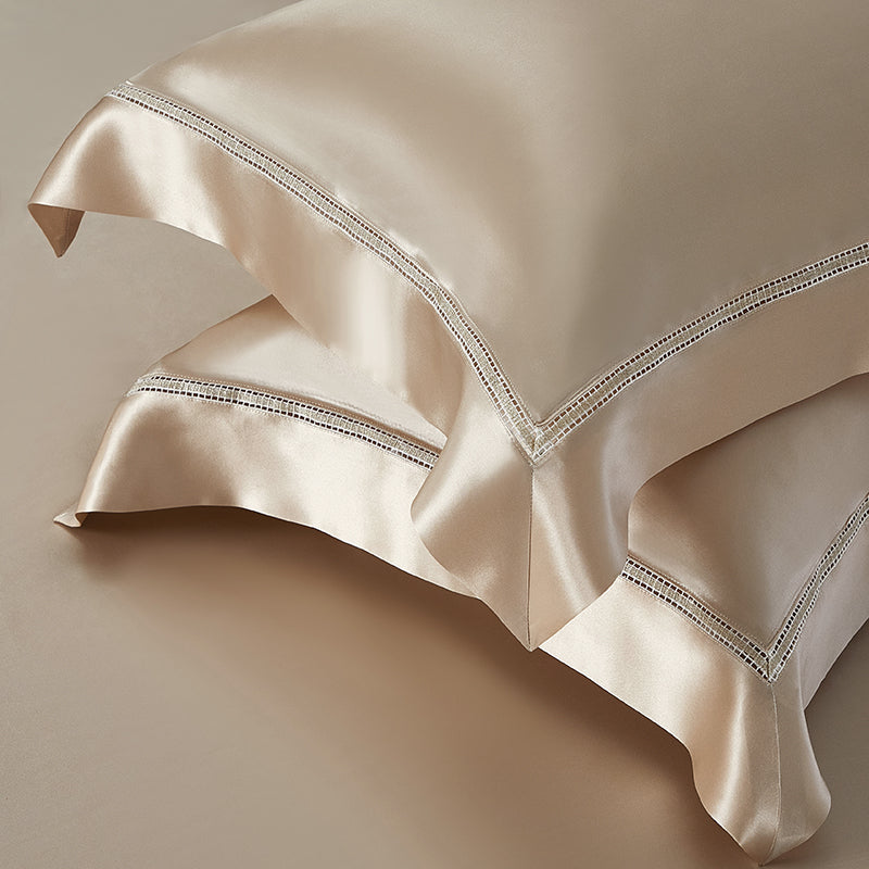 Solenne Opaline Gold Luxury 19 Momme Pure Mulberry Silk Duvet Cover Set - Venetto Design Venettodesign.com