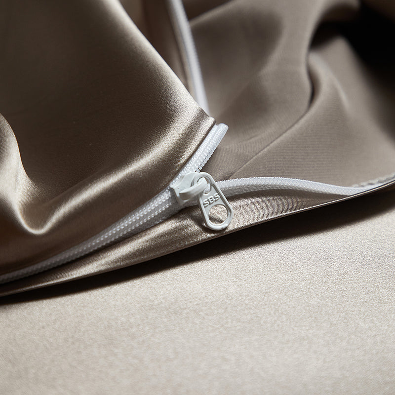 Solenne Mink Bronze Luxury 19 Momme Pure Mulberry Silk Duvet Cover Set - Venetto Design Venettodesign.com