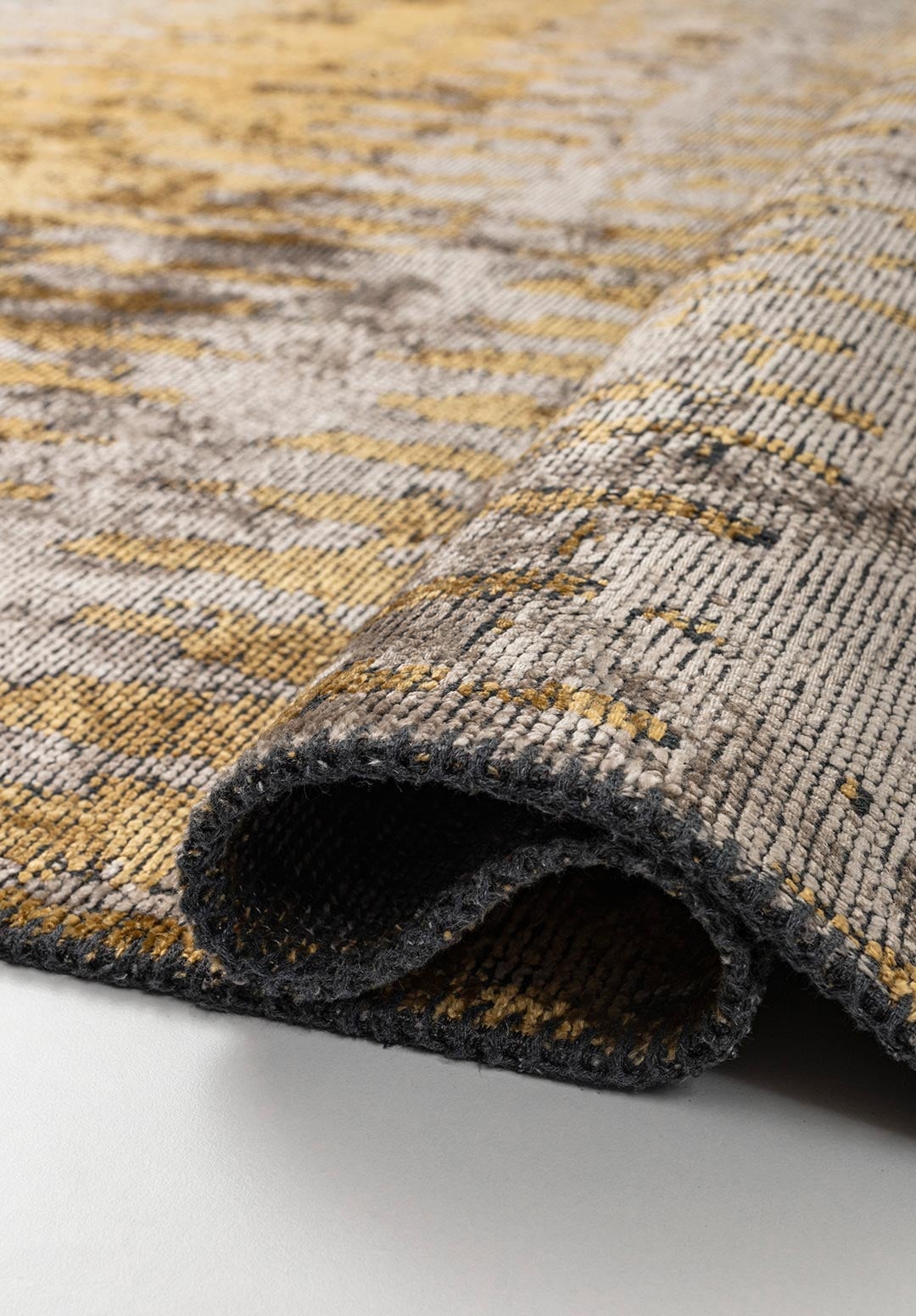 Echo Gold - Beige Rug Rugs - Venetto Design Venettodesign.com