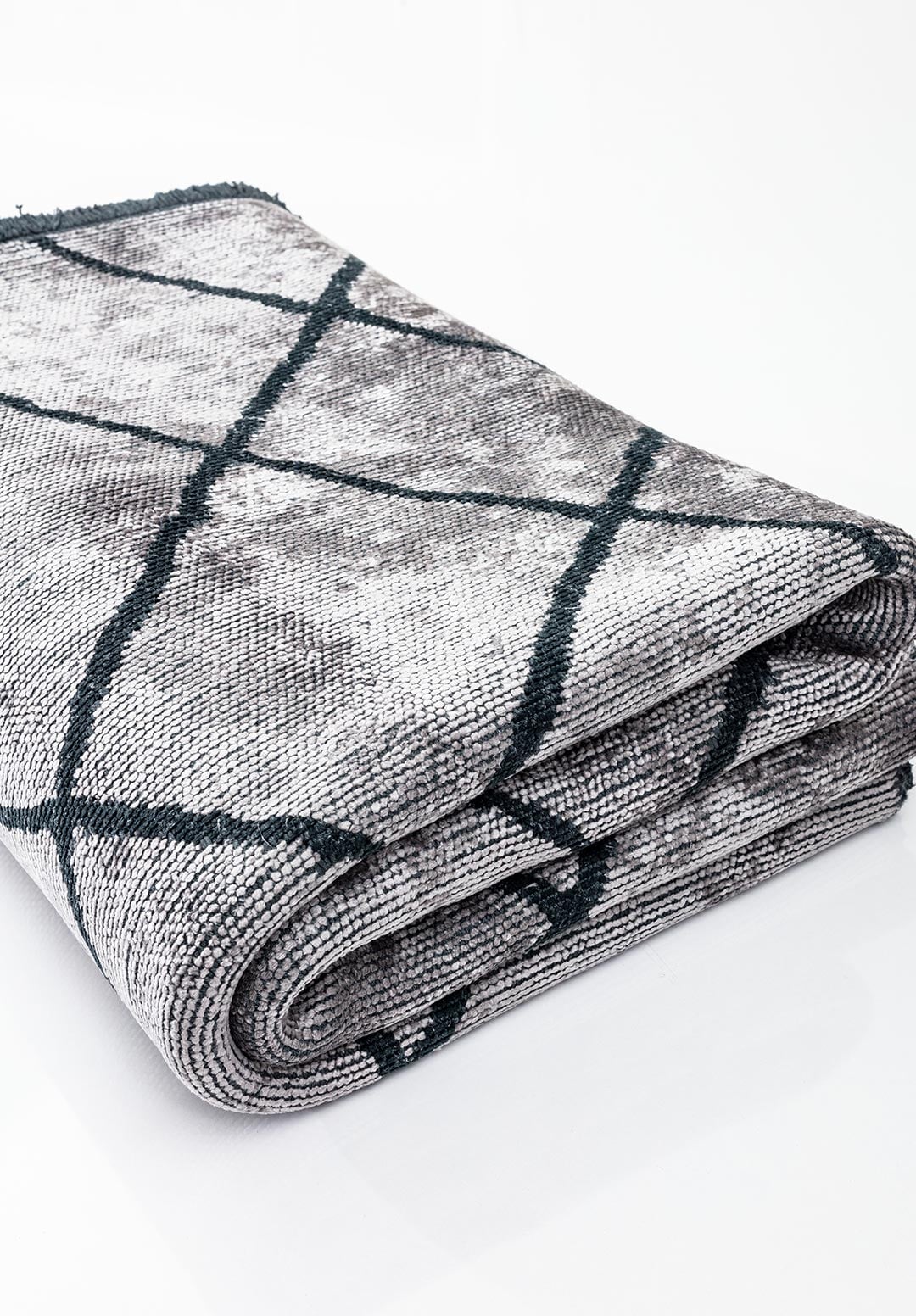 Moroccan Matte Black - Light Grey Rug Rugs - Venetto Design Venettodesign.com