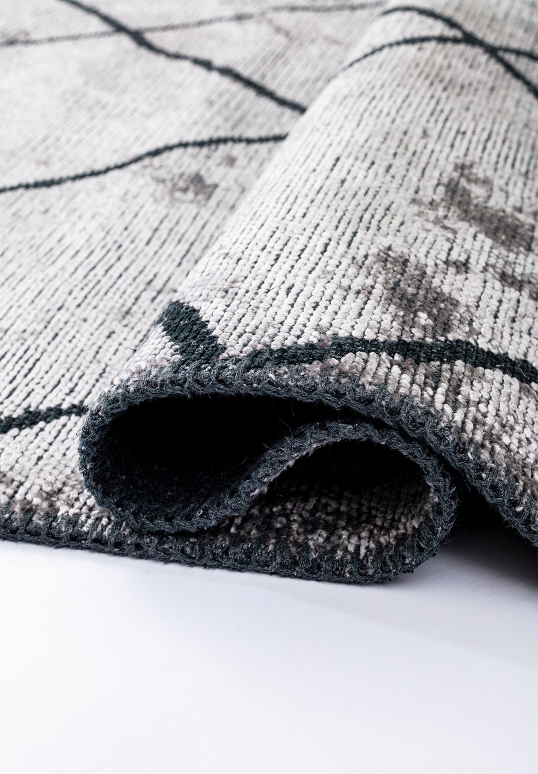 Moroccan Matte Black - Light Grey Rug Rugs - Venetto Design Venettodesign.com