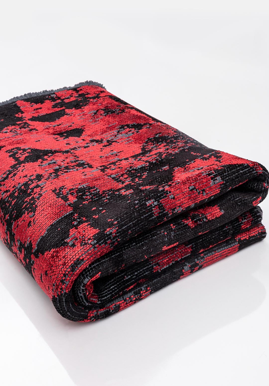 Triangle Black - Red Rug Rugs - Venetto Design Venettodesign.com