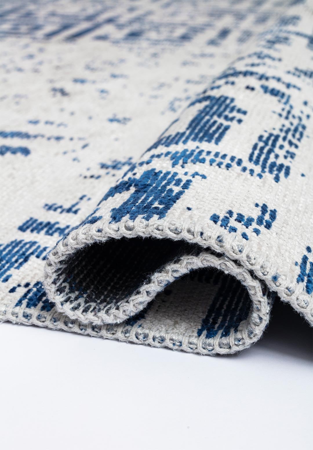 Helix Navy Blue - Ecru Rug Rugs - Venetto Design Venettodesign.com