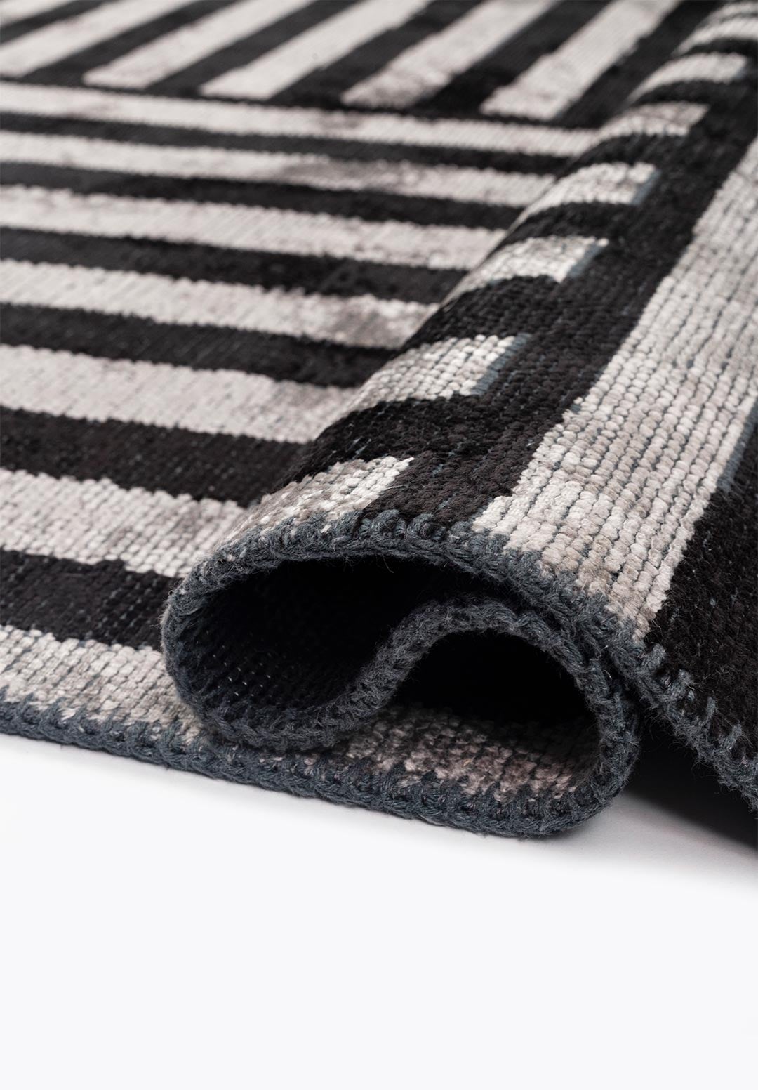 Cadence Black - Light Grey Rug Rugs - Venetto Design Venettodesign.com