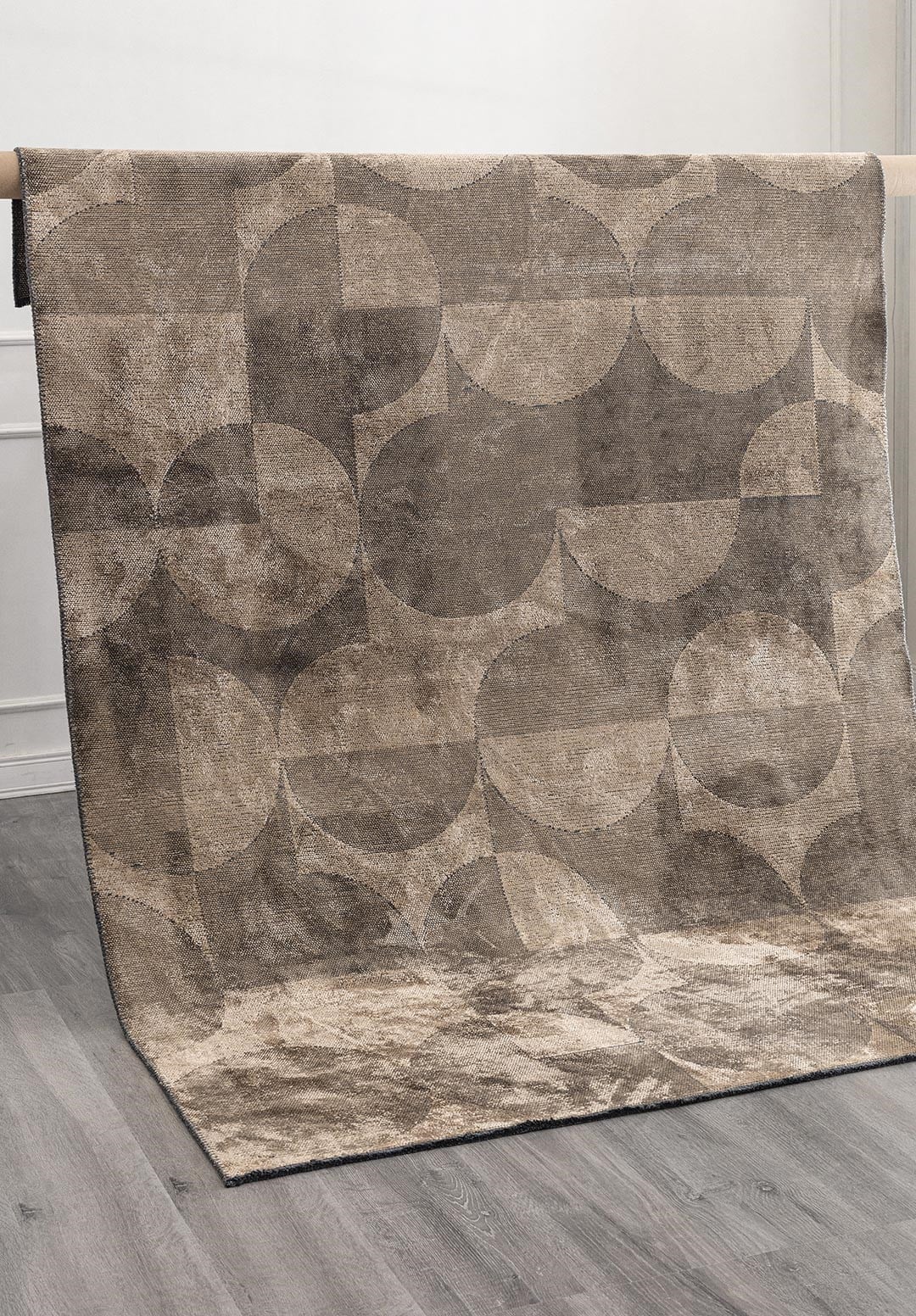 Circle Dark Beige Rug Rugs - Venetto Design Venettodesign.com